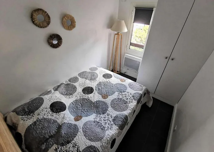 Le Mail A La - Appt T2 4 Couchages Port Leucate. Ref: 2mai_603 Mae-3184 *