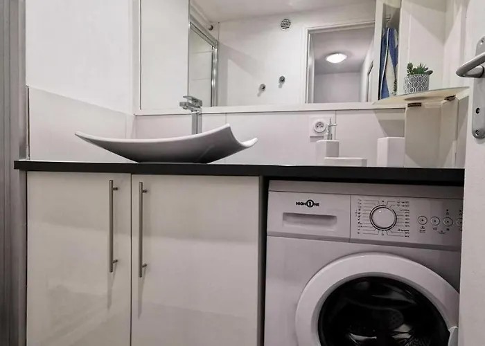 Le Mail A La - Appt T2 4 Couchages Port Leucate. Ref: 2mai_603 Mae-3184 *